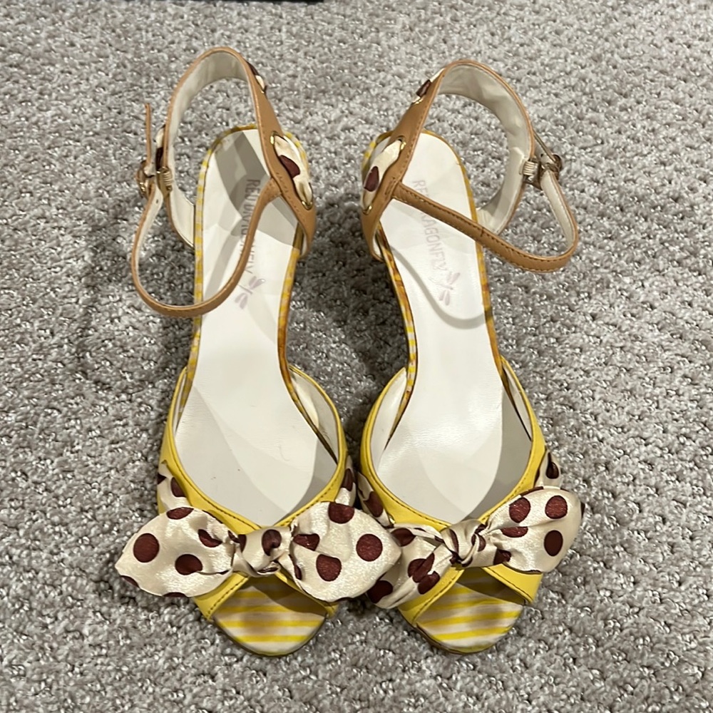 Open toe high heel sandals